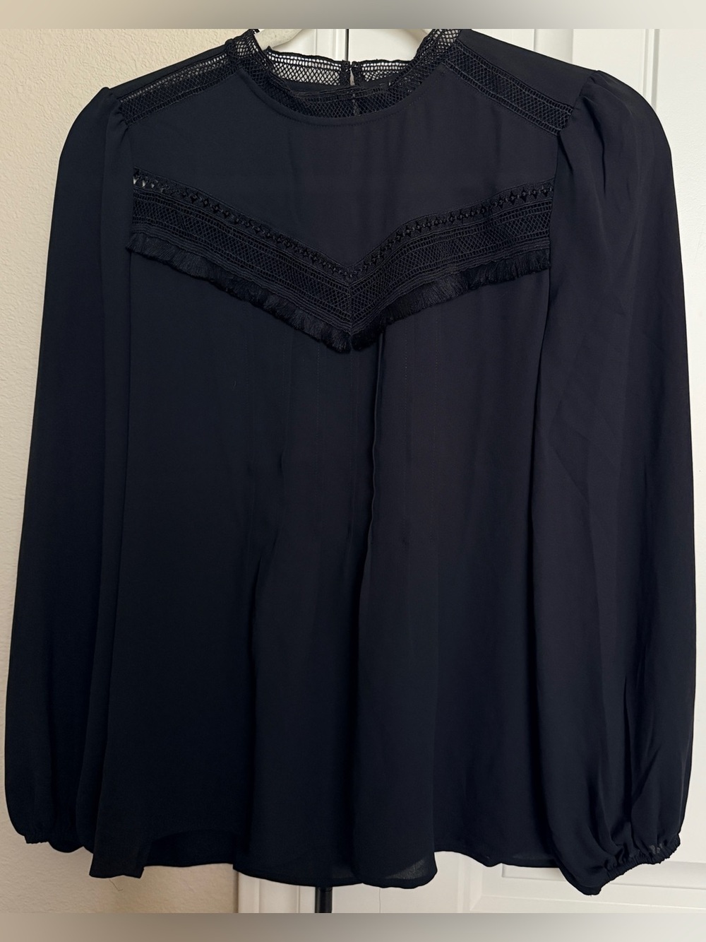 Ann Taylor Black Lace-Trim Long Sleeve Blouse Size Small